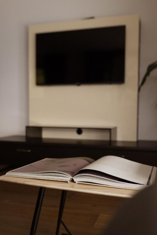 Culinaria Living Apartment Tirolo Bagian luar foto