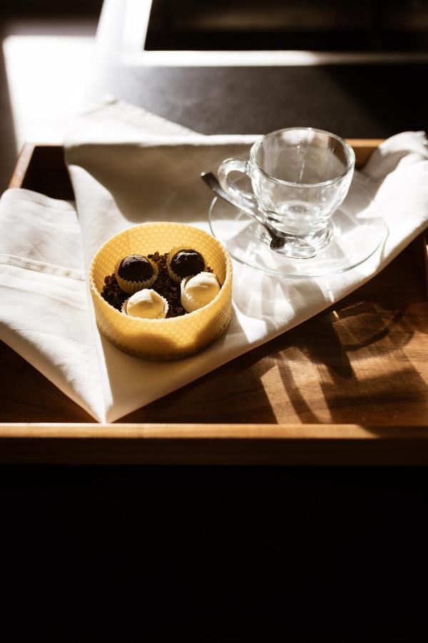 Culinaria Living Apartment Tirolo Bagian luar foto