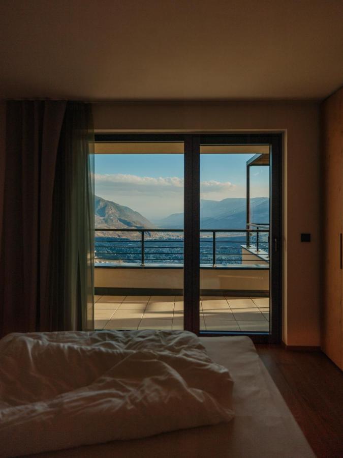 Culinaria Living Apartment Tirolo Bagian luar foto